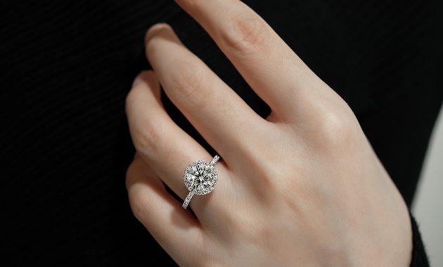 Mengapa Berlian Dipilih Sebagai Batu Permata Pernikahan Utama?